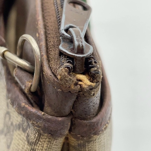 Auth GUCCI GG Supreme Sherry Line
PVC Leather Shoulder Bag 904.02.026 - Picture 8 of 16